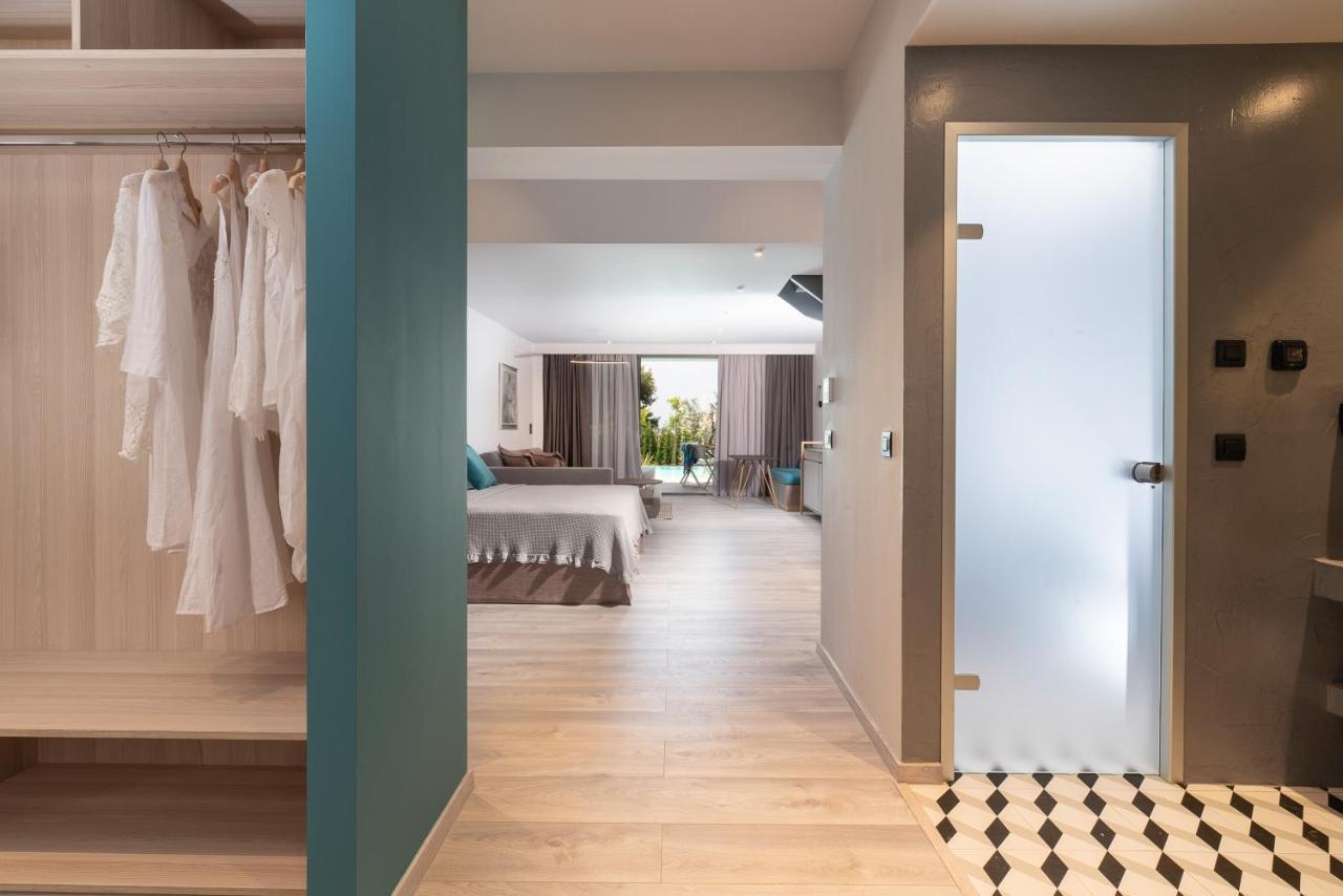 Lagomandra Luxury Suites With Private Pools Nikiti  Extérieur photo