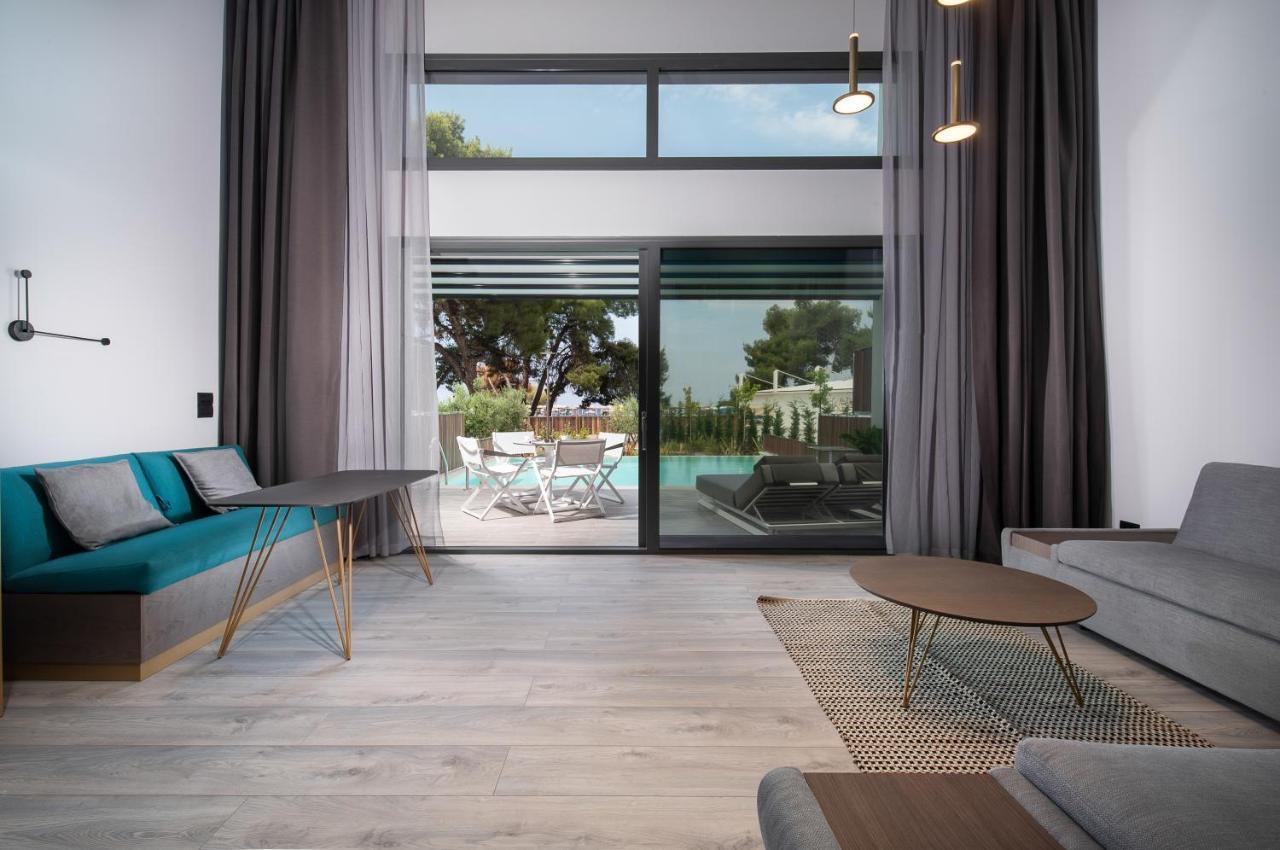Lagomandra Luxury Suites With Private Pools Nikiti  Extérieur photo