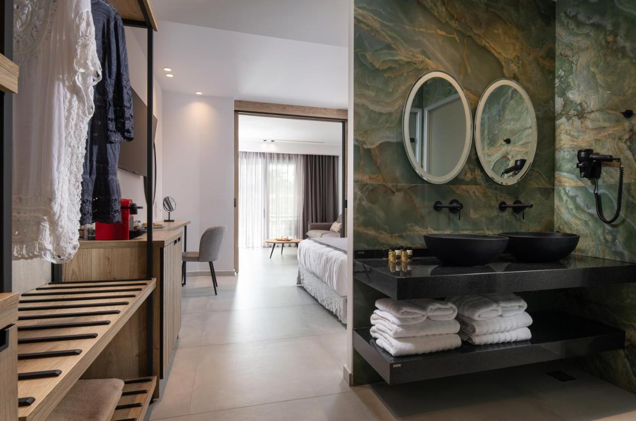 Lagomandra Luxury Suites With Private Pools Nikiti  Extérieur photo